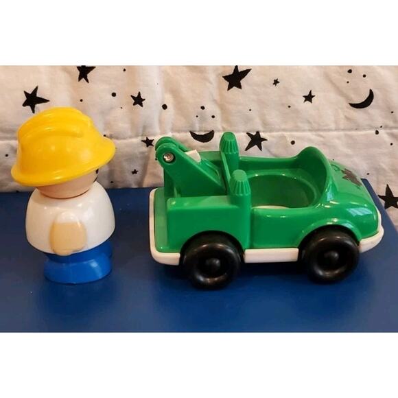 1992 Shelcore Wrecker Tow Truck Driver Construction Man Pretend Play Set - Picture 3 of 14